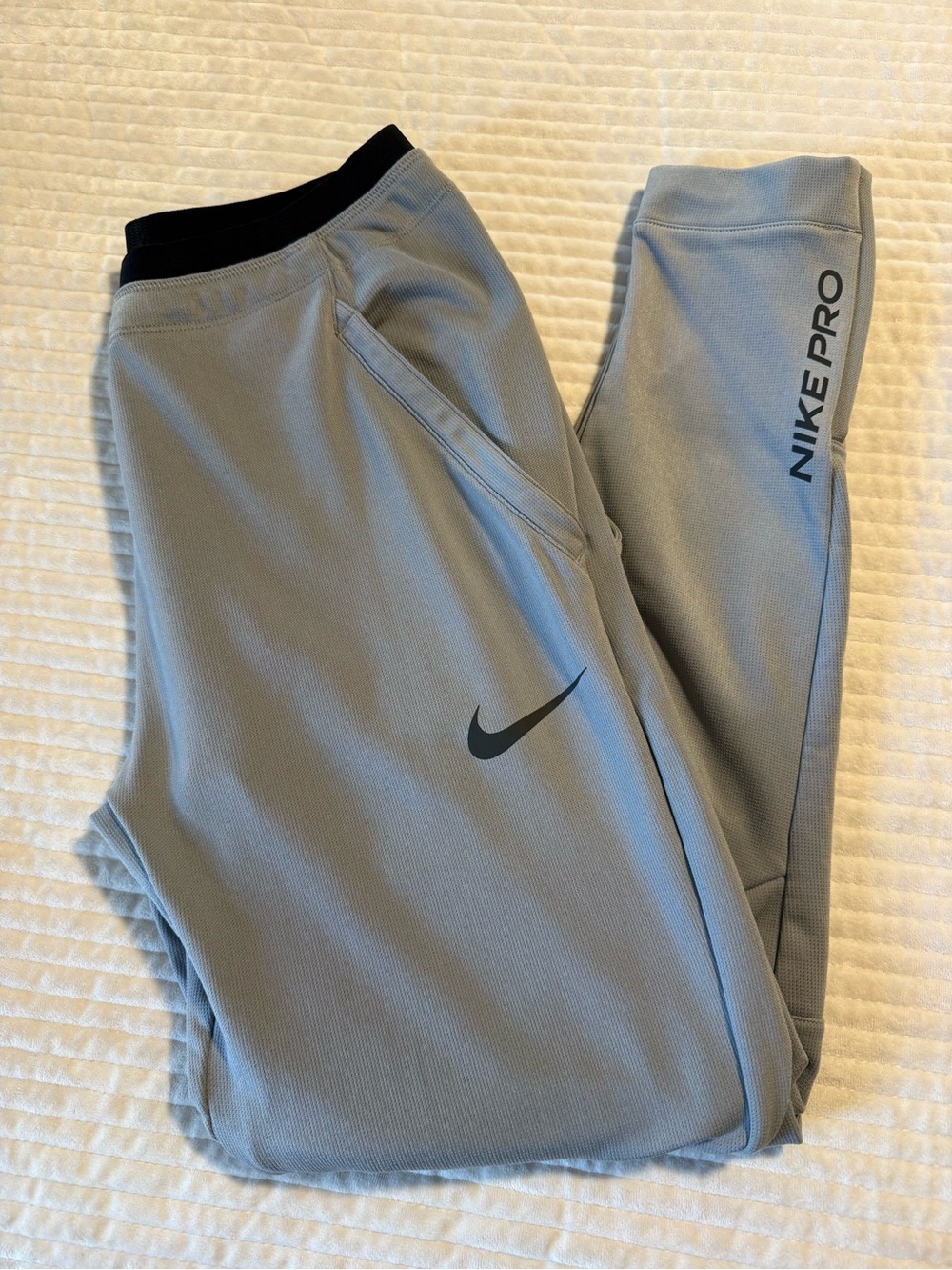 Men’s Nike Pro Fleece Lined Joggers Size Small